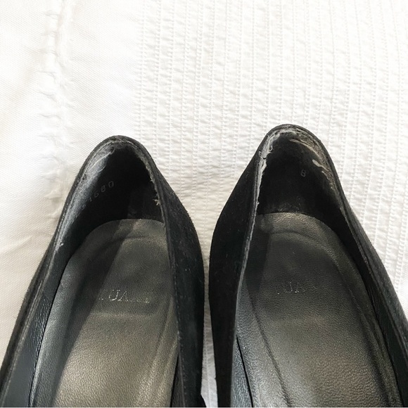 Stuart WEITZMAN BLACK SUEDE LARGE FRONT STRAP COVERED HEELS - 8 - Picture 8 of 9